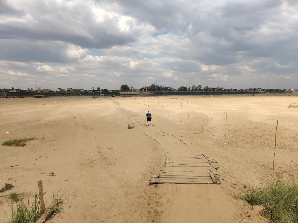 Chemin sur le sable