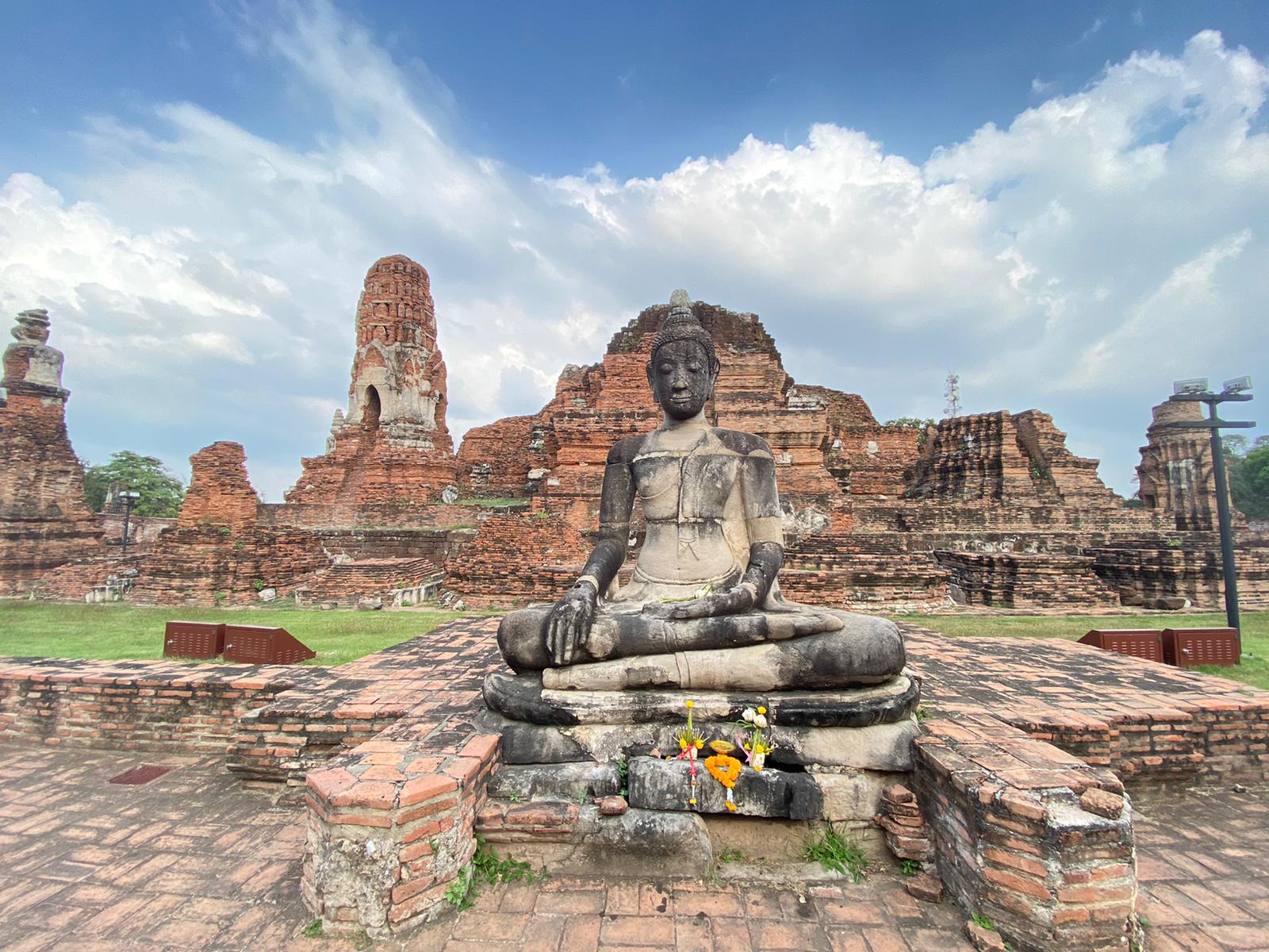 Ayutthaya Statue